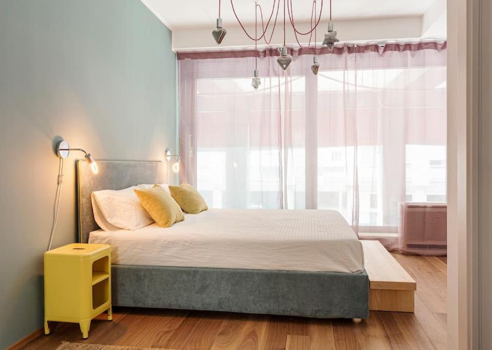 Amazing Apartment In Duomo Milão Exterior foto