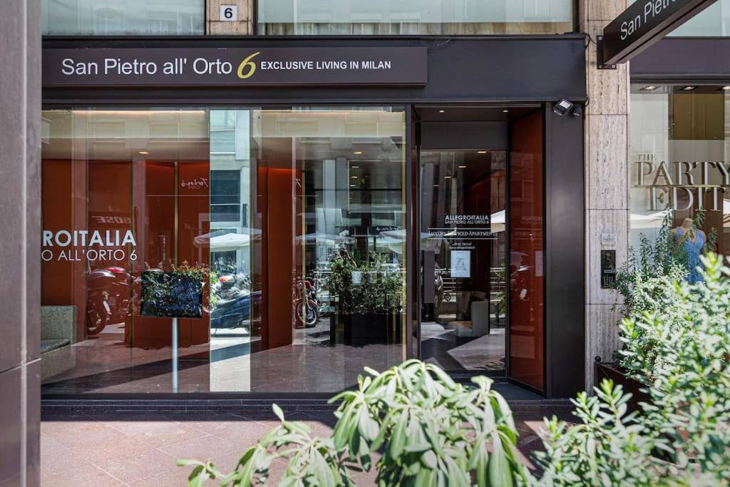 Amazing Apartment In Duomo Milão Exterior foto