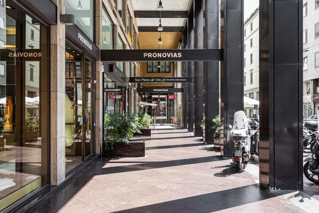 Amazing Apartment In Duomo Milão Exterior foto